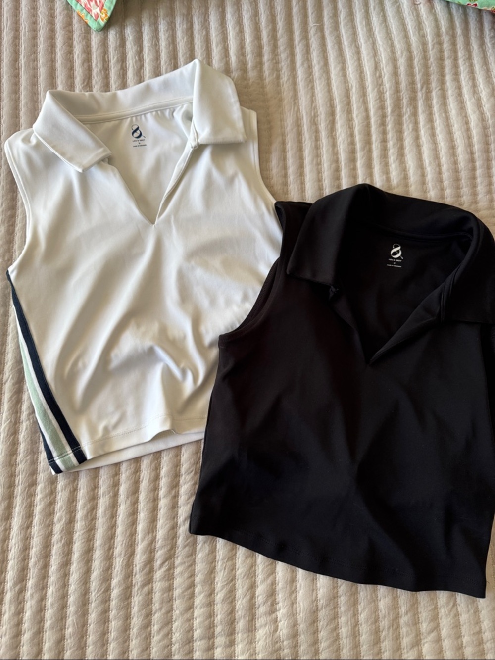 Lou&Grey cropped workout tops